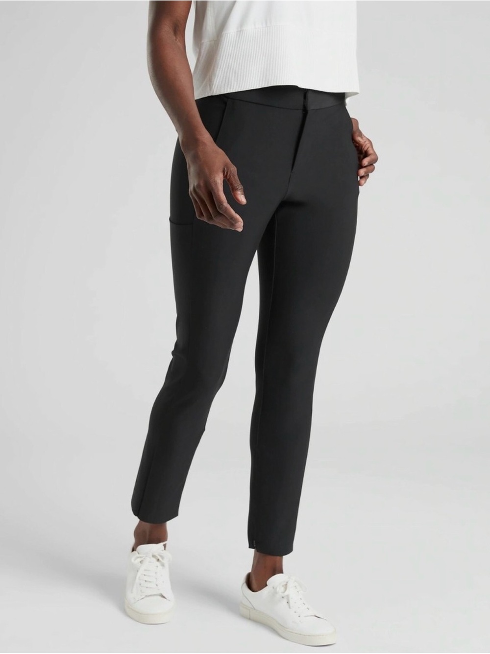 Athleta Women's Size 6 Black Stellar Trouser Pants Slim Leg Ankle Zip NEW